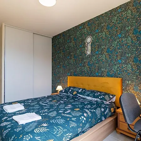 Apartment Le Jardin Des Consuls T3-parking With Terrace *
