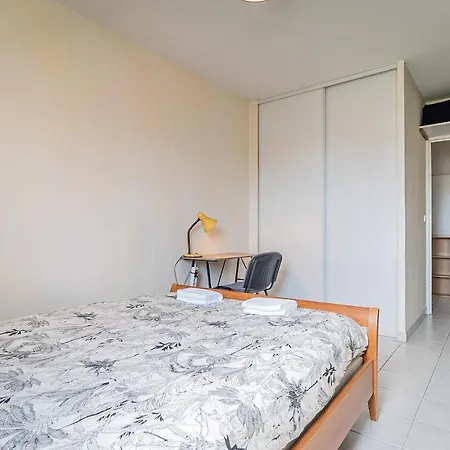 Le Jardin Des Consuls T3-parking With Terrace Apartment *